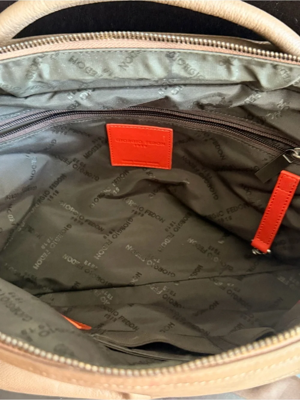 Men’s Leather Laptop Bag in Taupe with Detachable Strap
